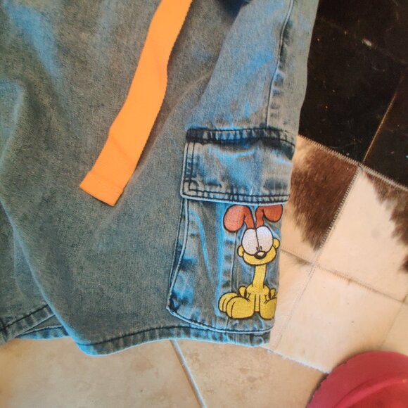 Her Universe Garfield denim shorts size 18 New - Picture 2 of 5